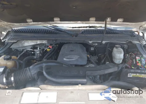 2004 Chevrolet Suburban 1500 Z71 z USA, uszkodzony, nr VIN 3GNFK16Z34G147602